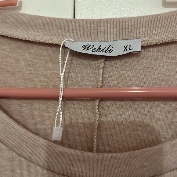 Oatmeal tunic with lace hem - Picture 3 of 5